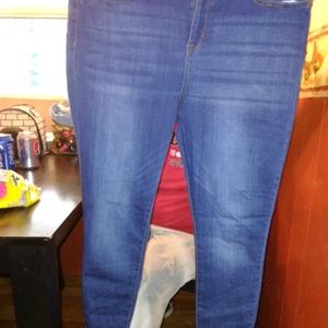 Skinny jeans